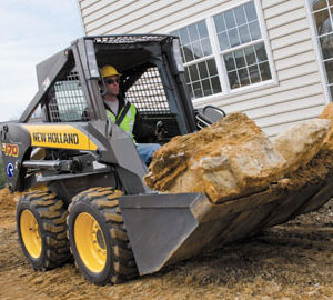 Minicarregadeira L170 (New Holland)